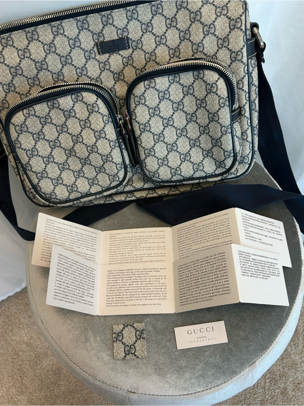Gucci Vintage Monogram GG Supreme Messenger Bag beige blue coated canvas unisex - Picture 16 of 17